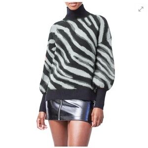 French CONNECTION Tiger Jacquard Sweater Size Medium